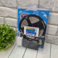 Светодиодная лента мультиколор с ПДУ и блоком питания, 10м Светодиодная лента мультиколор с ПДУ и блоком питания, 10м